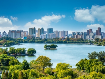 古典与现代撞出别样风情释放消费新活力